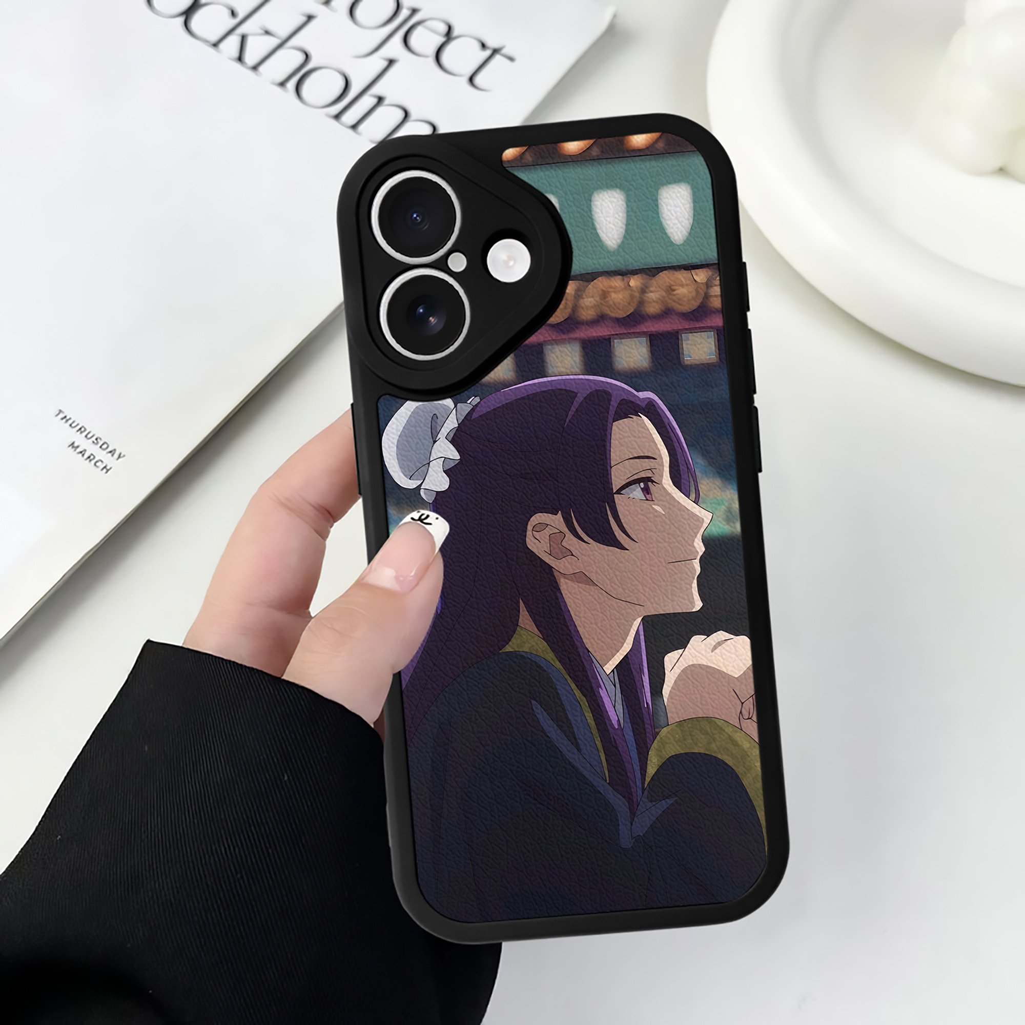 （画像用） 薬屋のひとりごと The Apothecary Diaries 【iPhone 16シリーズ対応】シリコンスマホケース（レザー調） 材質：シリコン